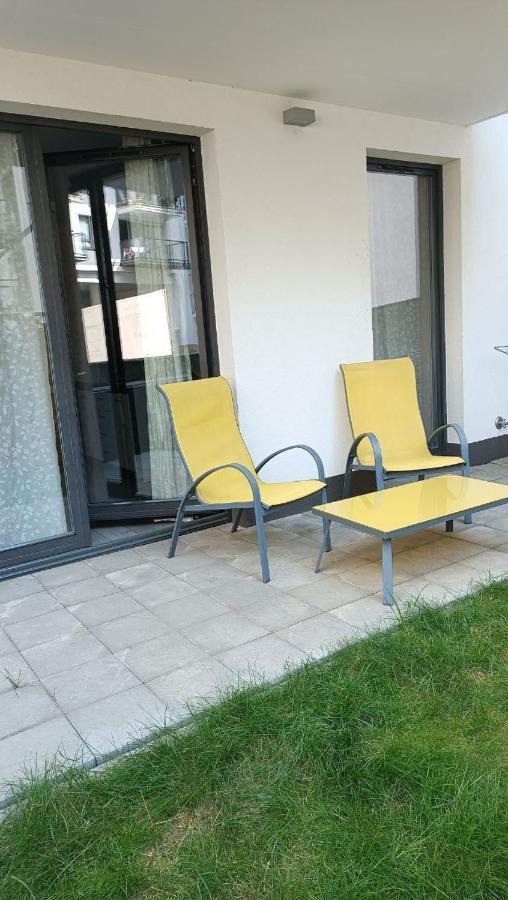 Apartment Z Ogrodkiem Na Warszawskiej Woli Varšava Exteriér fotografie