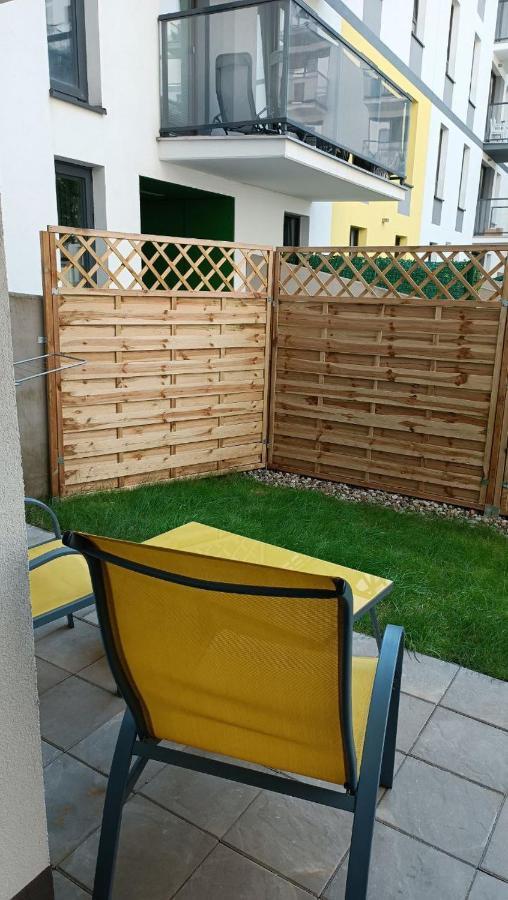 Apartment Z Ogrodkiem Na Warszawskiej Woli Varšava Exteriér fotografie