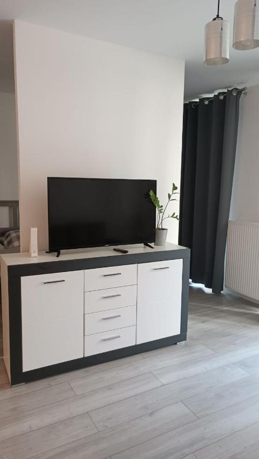 Apartment Z Ogrodkiem Na Warszawskiej Woli Varšava Exteriér fotografie