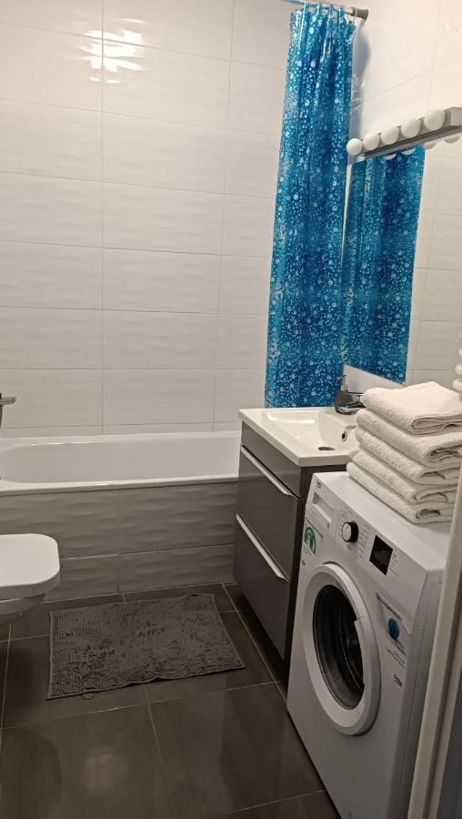 Apartment Z Ogrodkiem Na Warszawskiej Woli Varšava Exteriér fotografie
